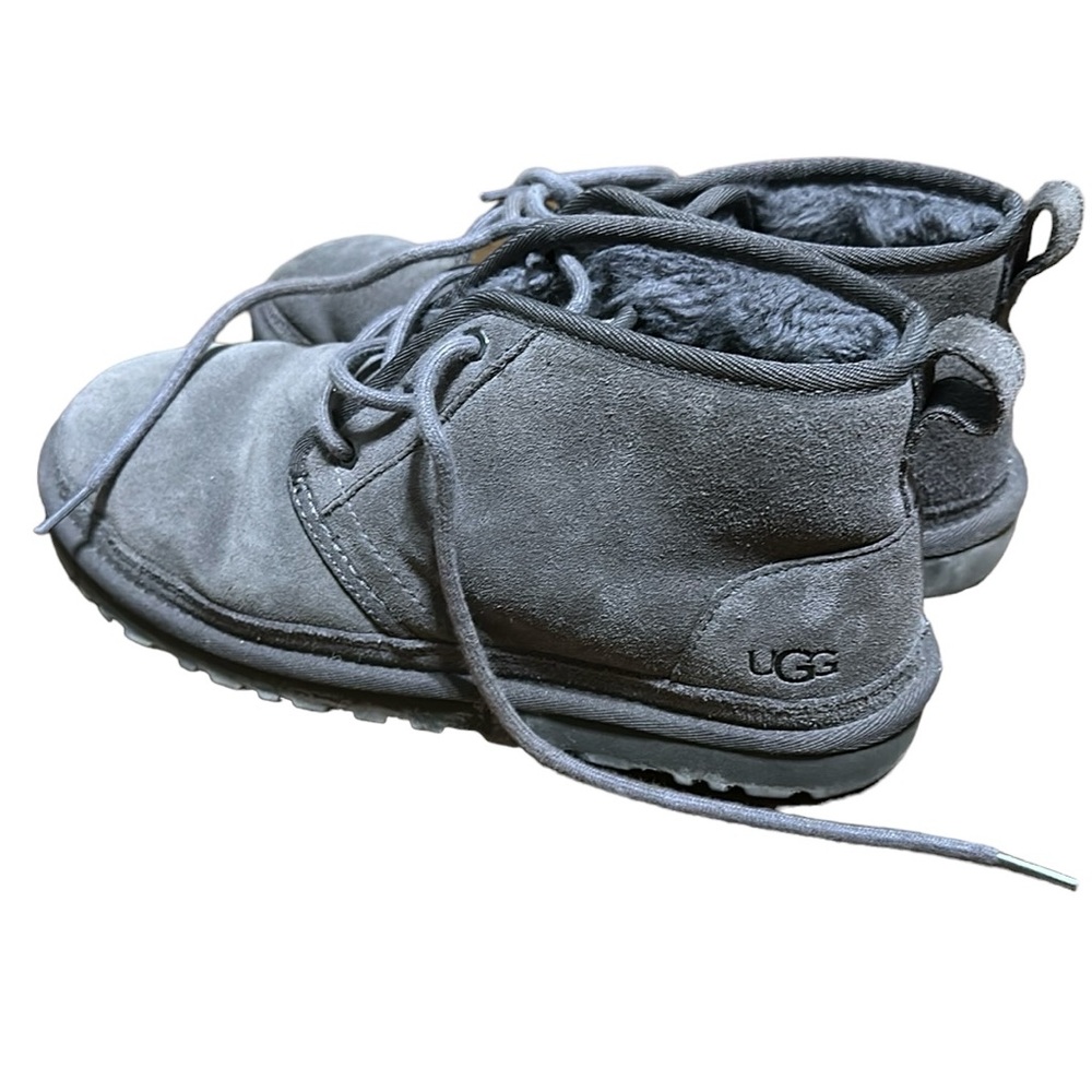 Men’s UGG neumel boots size 9